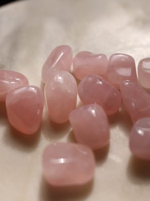 kwarc różowy otoczak