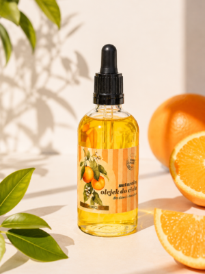 naturalny olejek do ciała, olejek do twarzy, olejek do włosów, olejek do paznokci, olejek ze słodkich migdałów, olejek pielęgnacyjny, naturalny olejek do skóry, olejek do masażu, olejek do suchej skóry, olejek do pielęgnacji ciała.